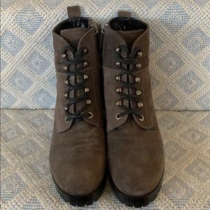 NEW Aquatalia Chance Suede Boots